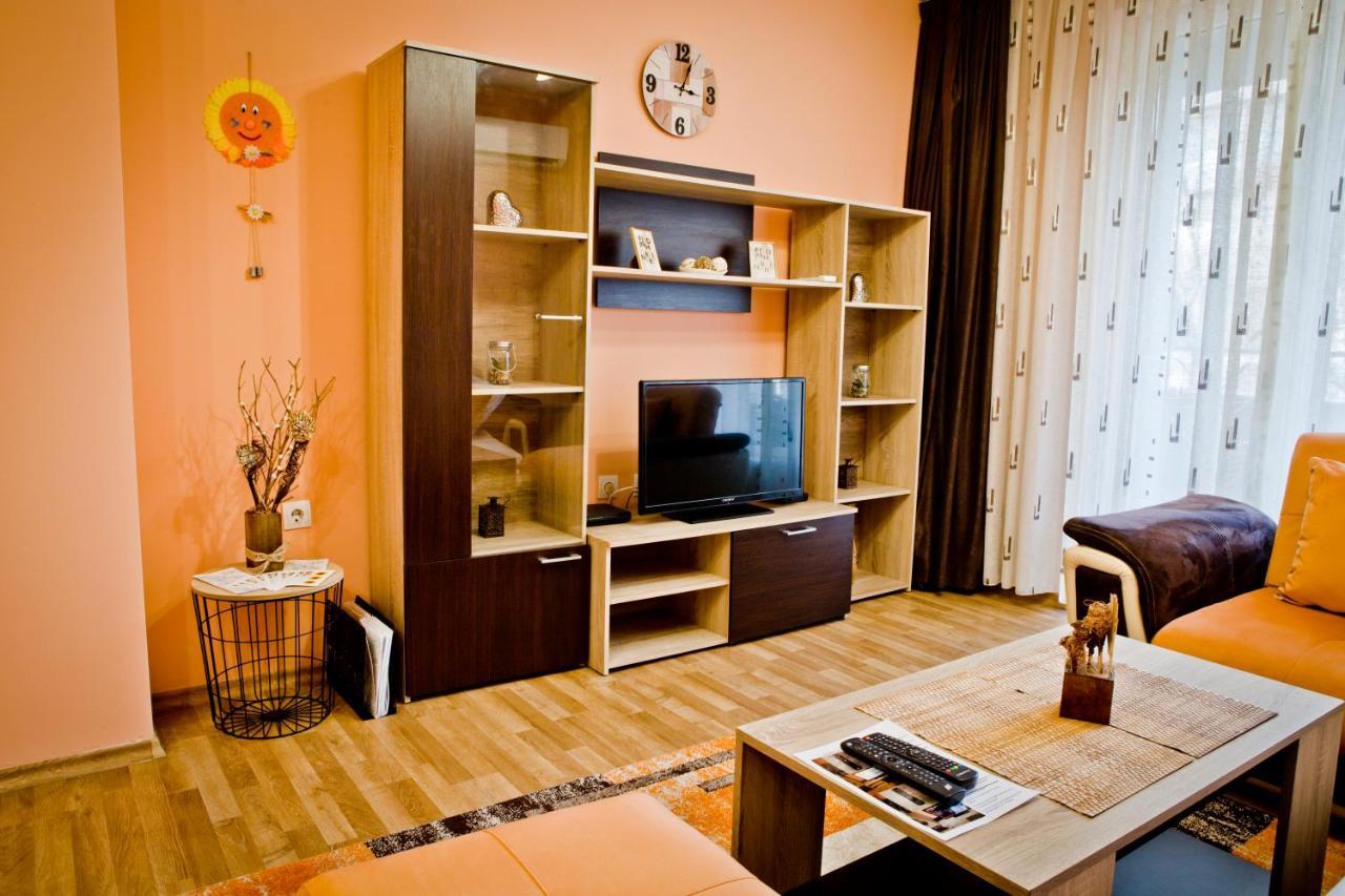 Sunflower Apartment City Center Plovdiv Exterior photo